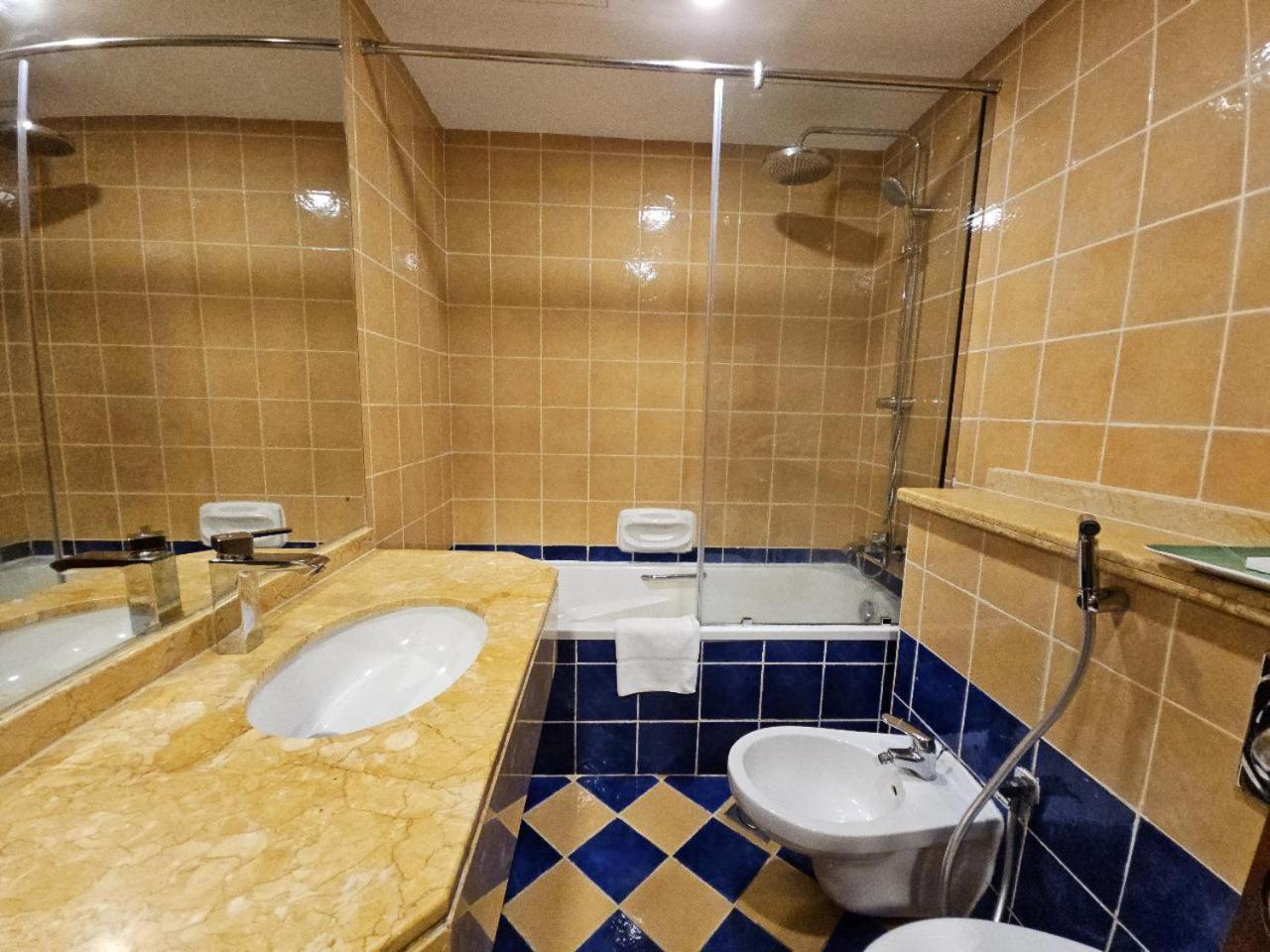 Royal Concorde Hotel & Suite Ντουμπάι Εξωτερικό φωτογραφία