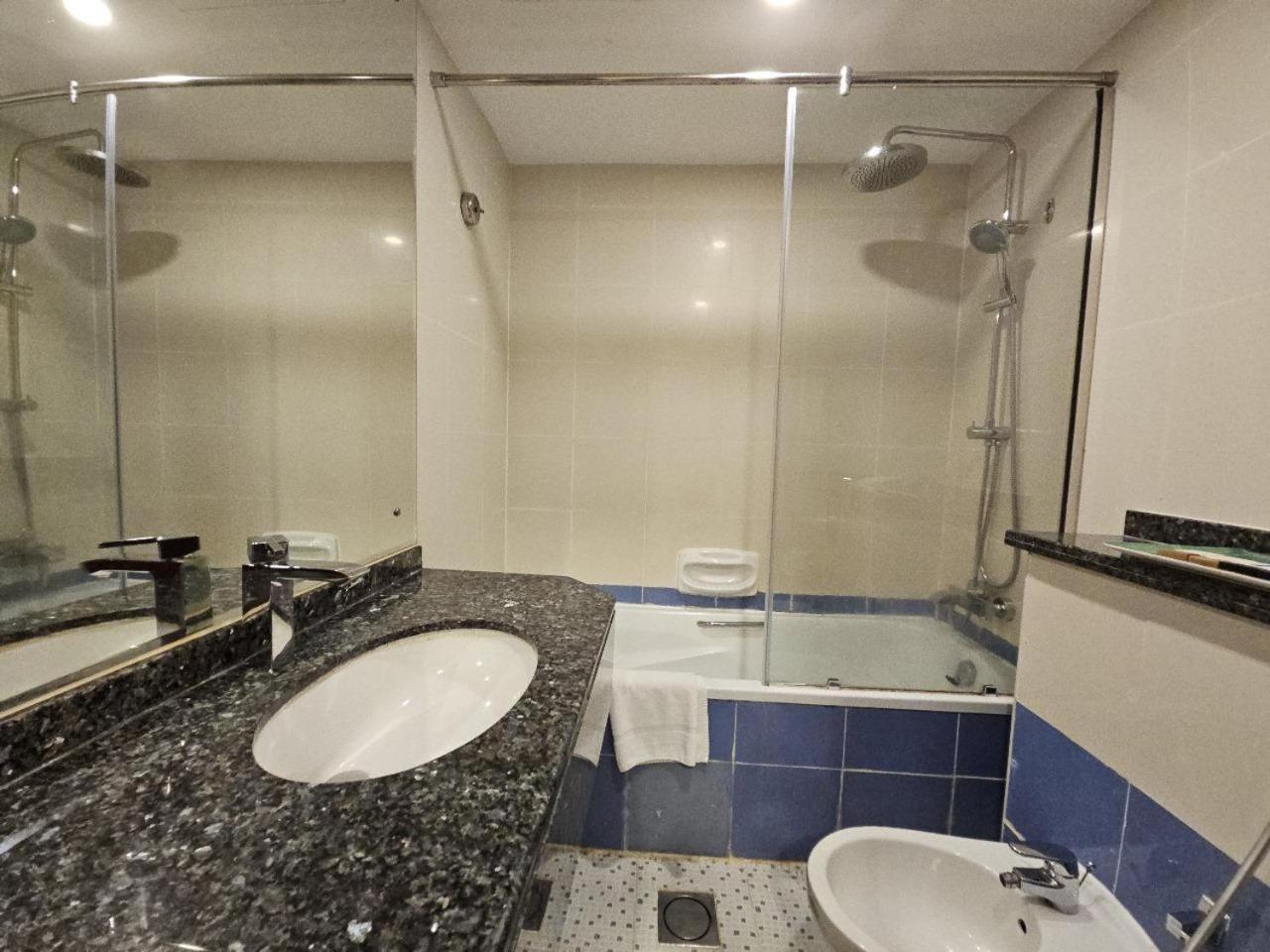 Royal Concorde Hotel & Suite Ντουμπάι Εξωτερικό φωτογραφία