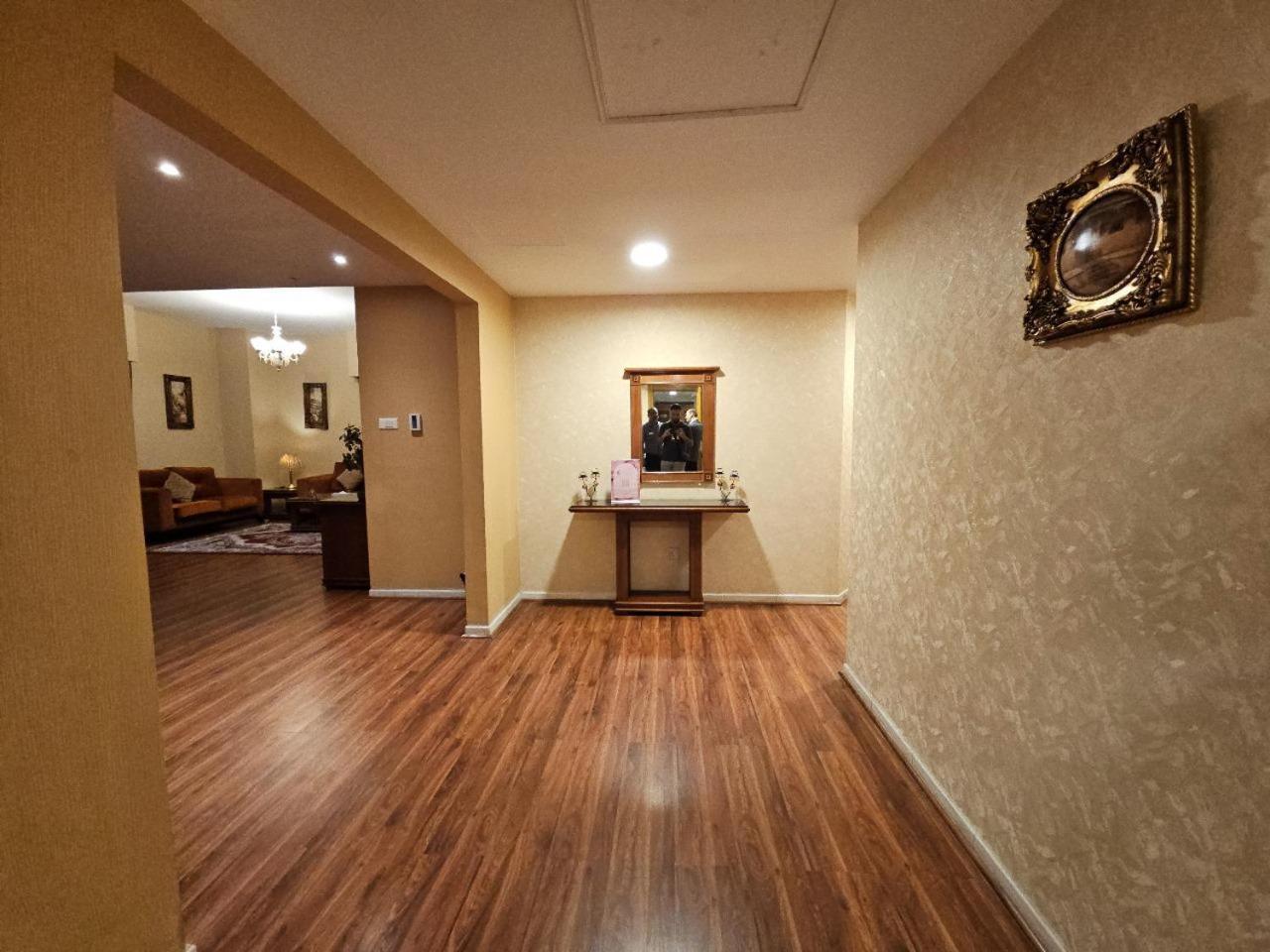 Royal Concorde Hotel & Suite Ντουμπάι Εξωτερικό φωτογραφία