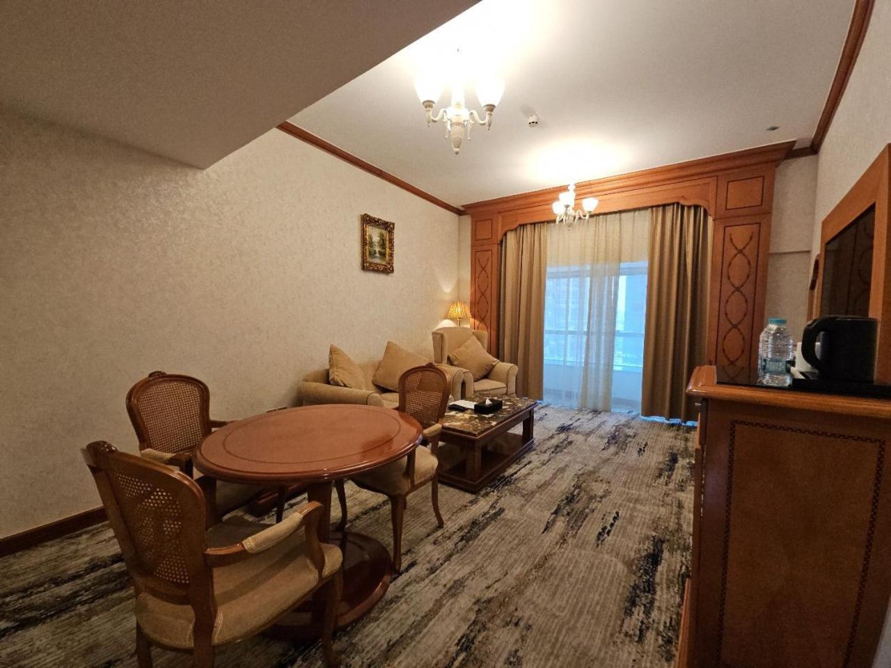 Royal Concorde Hotel & Suite Ντουμπάι Εξωτερικό φωτογραφία