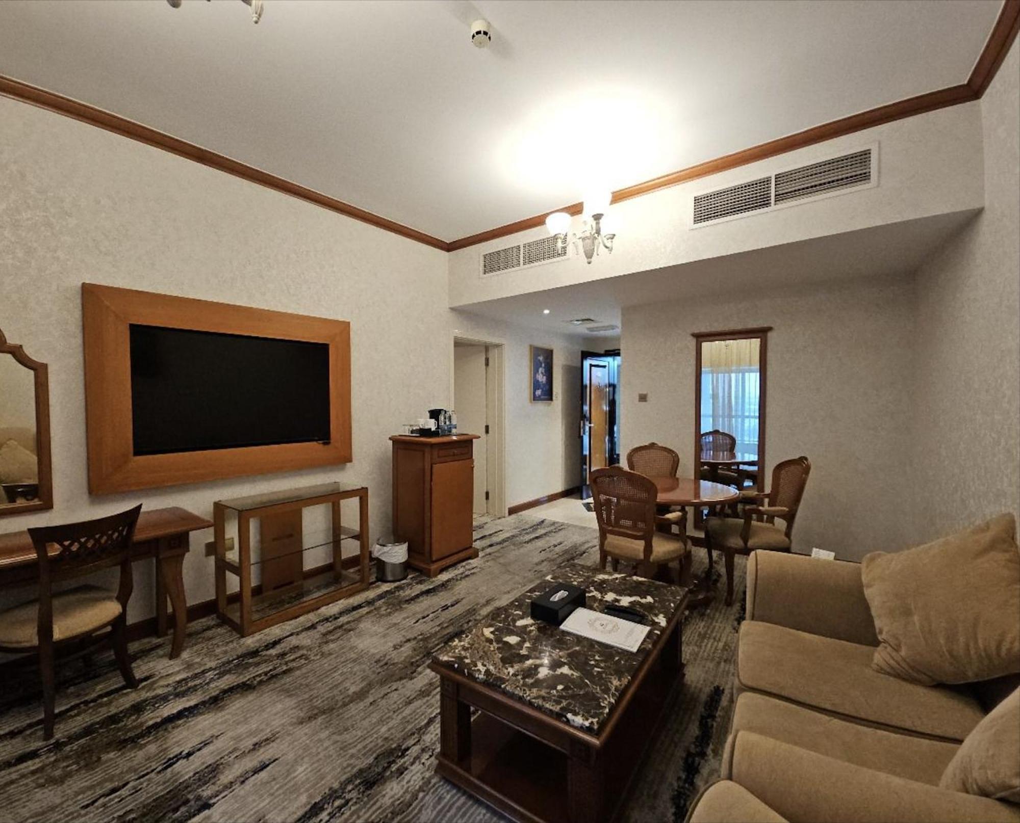 Royal Concorde Hotel & Suite Ντουμπάι Εξωτερικό φωτογραφία