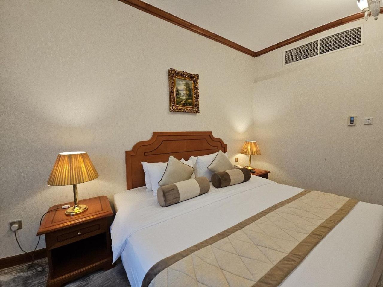 Royal Concorde Hotel & Suite Ντουμπάι Εξωτερικό φωτογραφία